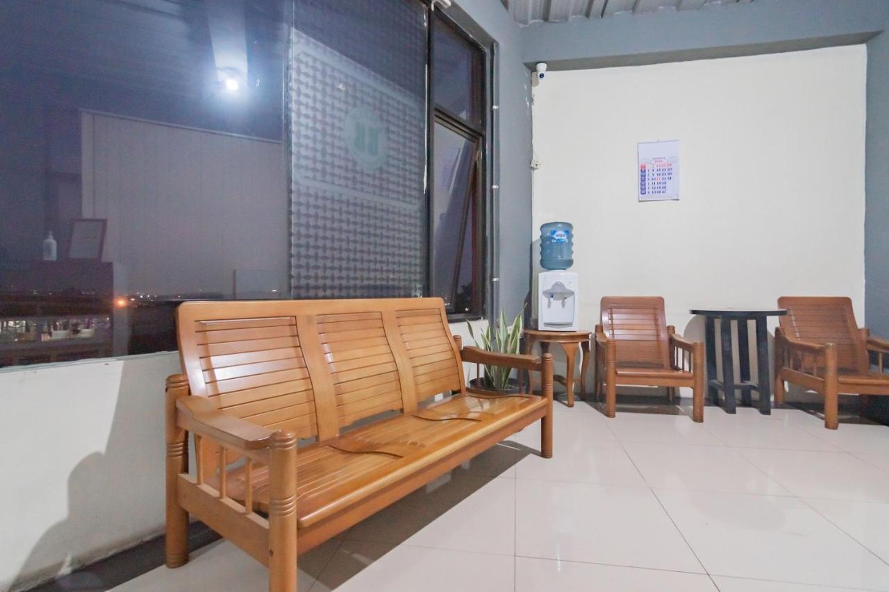 Reddoorz Syariah At Cigadung Raya Street Hotel Bandung Exterior photo