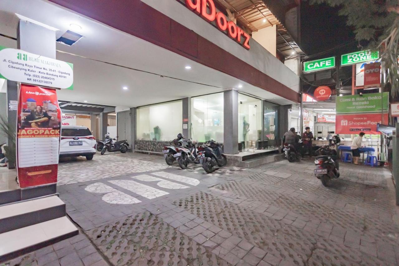 Reddoorz Syariah At Cigadung Raya Street Hotel Bandung Exterior photo